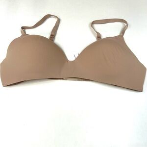 Victorias Secret 38C Tshirt Lightly Lined Wireless Bra Solid Beige No Wire #2226
